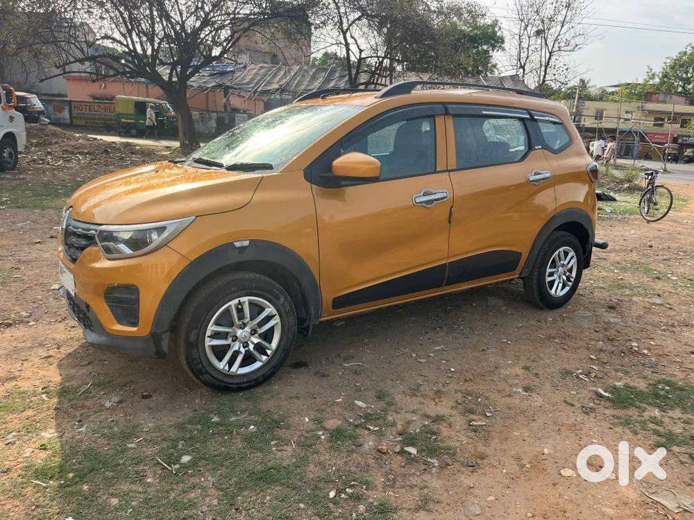 Renault Triber Others, 2020, Petrol