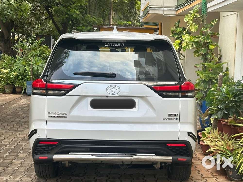 Toyota Innova Hycross 2.0 Zx Hybrid 7 Str, 2021, Petrol