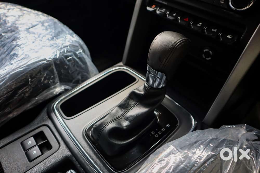 Mahindra Thar Lx Hard Top Petrol At Rwd, 2024