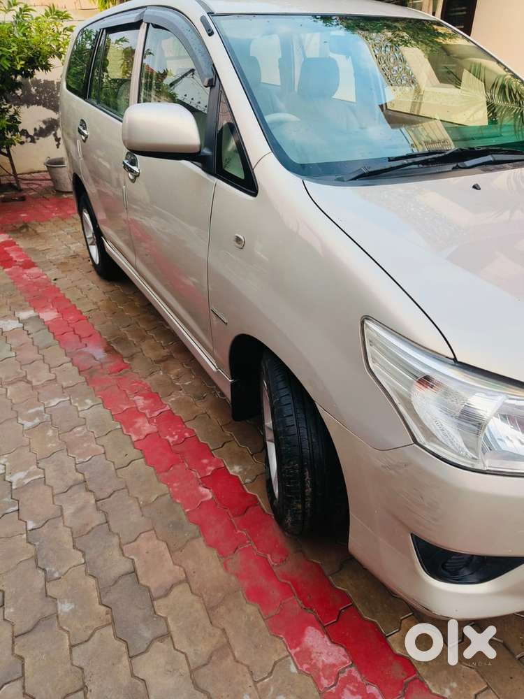 Toyota Innova Diesel 2012 Car