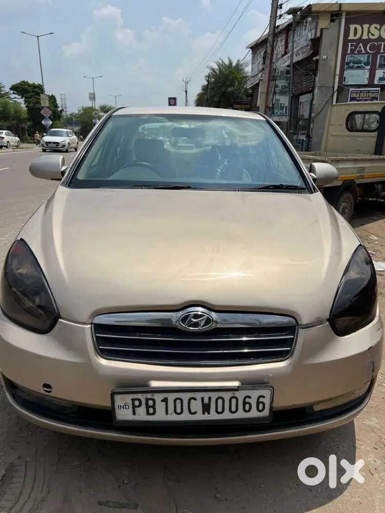 Hyundai Verna 2010