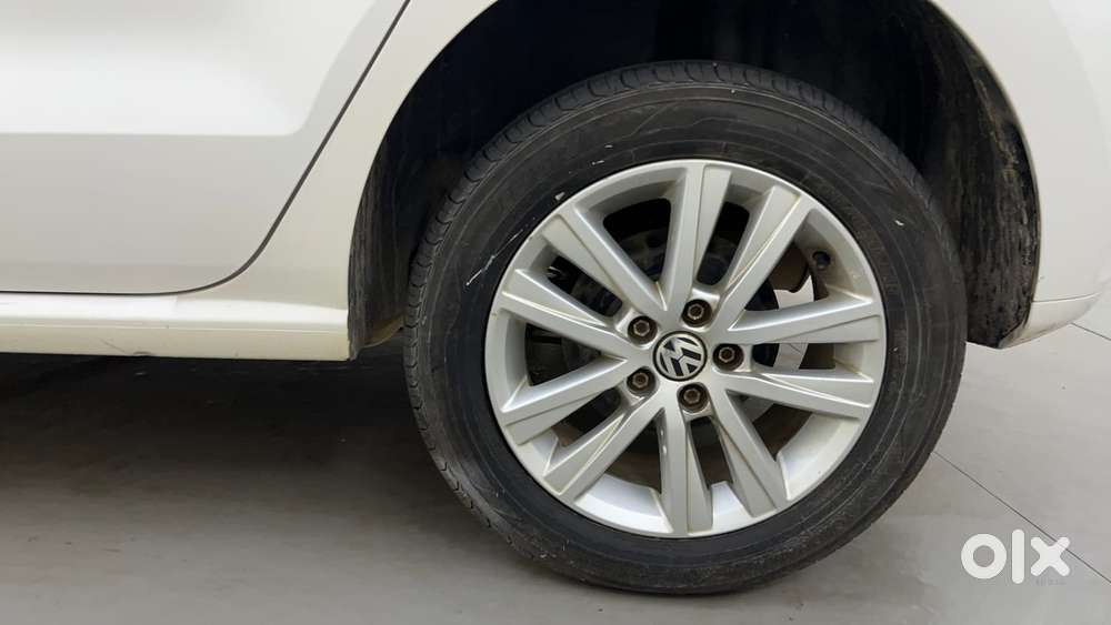 Volkswagen Polo Petrol Highline 1.2l, 2014, Petrol