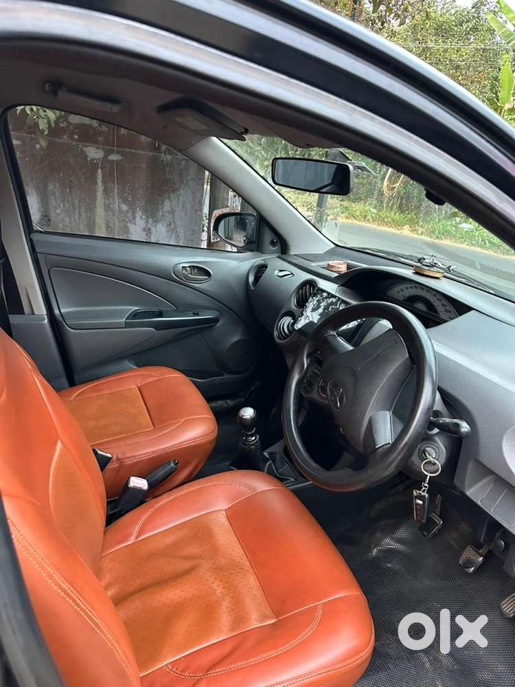 Toyota Etios Liva 2013