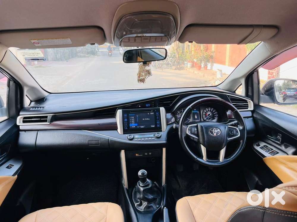 Toyota Innova Crysta 2.7 Vx Mt, 2017, Diesel
