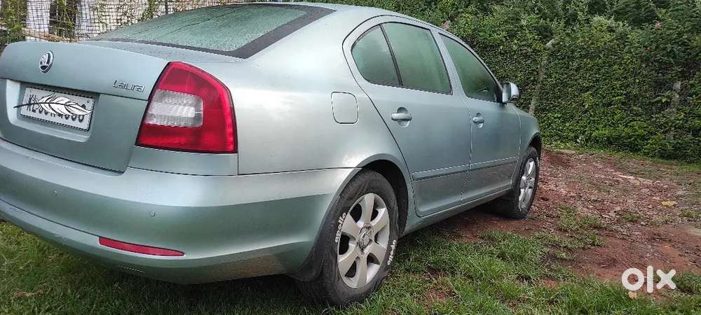 Skoda Laura 2.0 Ambiente 2010