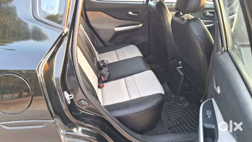 Nissan Magnite 1.0 Xv, 2022, Petrol