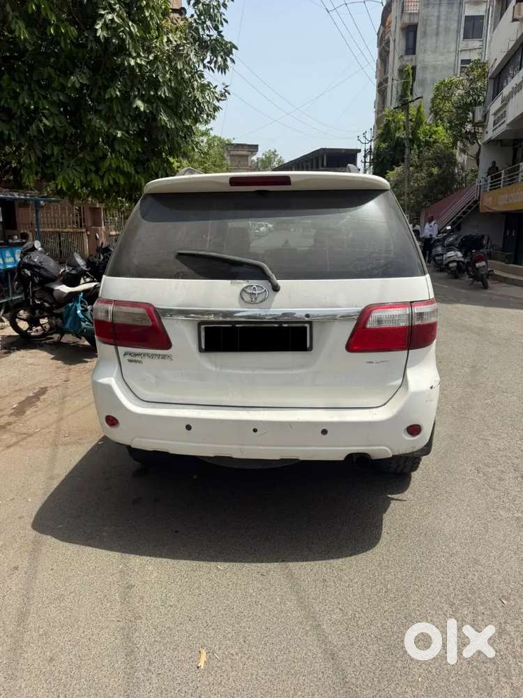 Toyota Fortuner 2011 Diesel Well Maintained