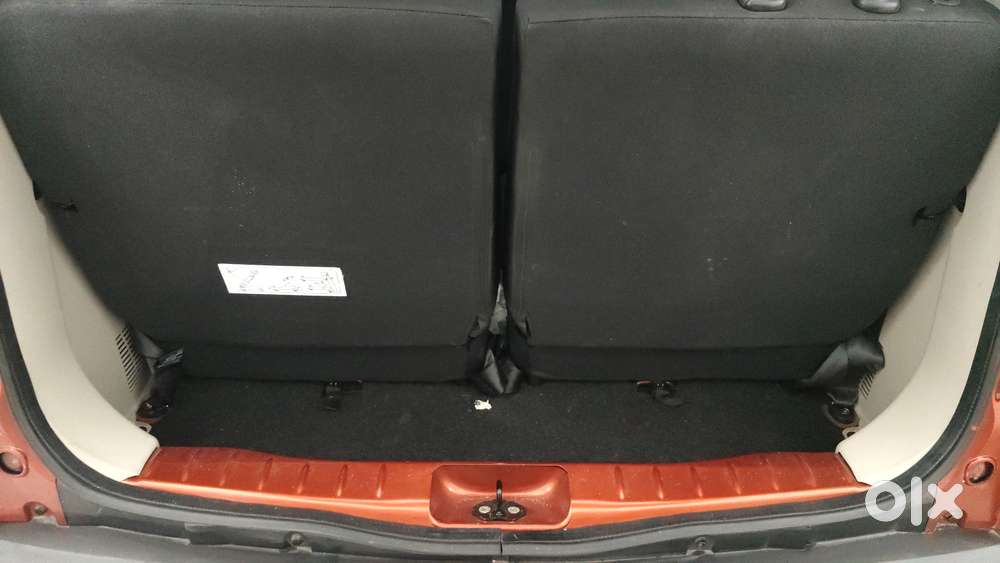 Renault Triber Rxt Easy-r Amt, 2025, Petrol