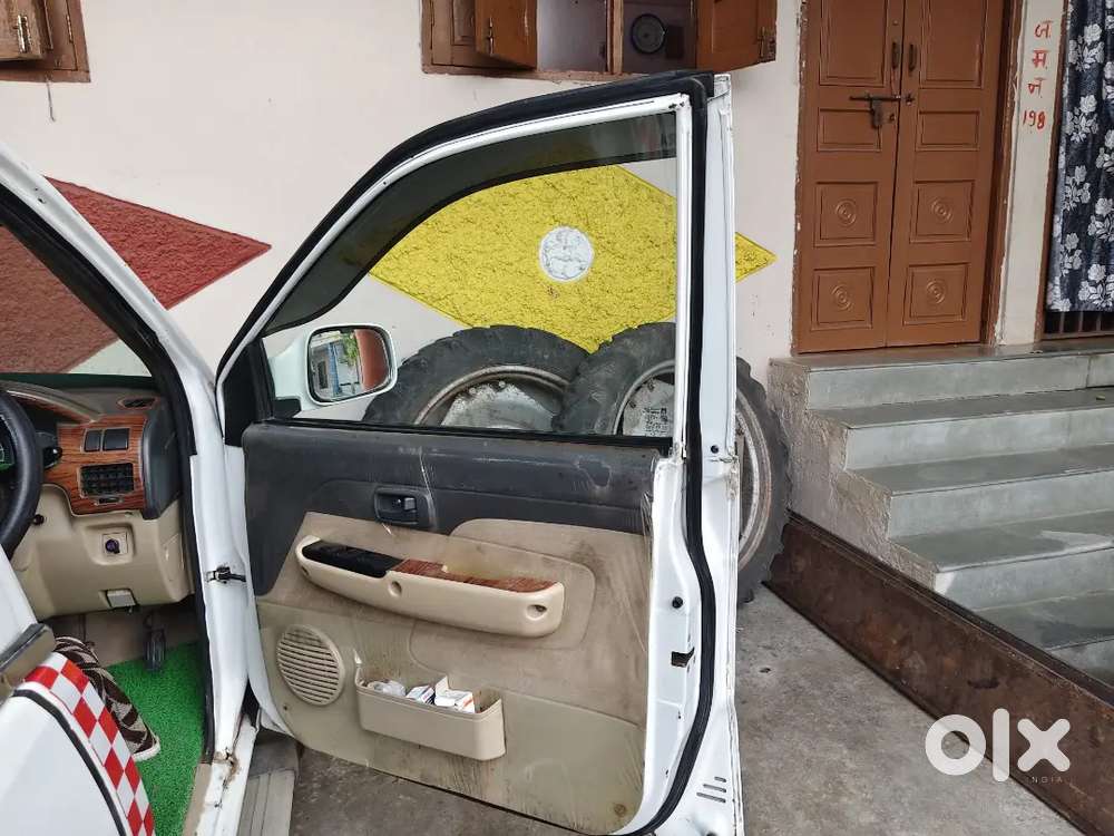 Chevrolet Tavera Neo 2013