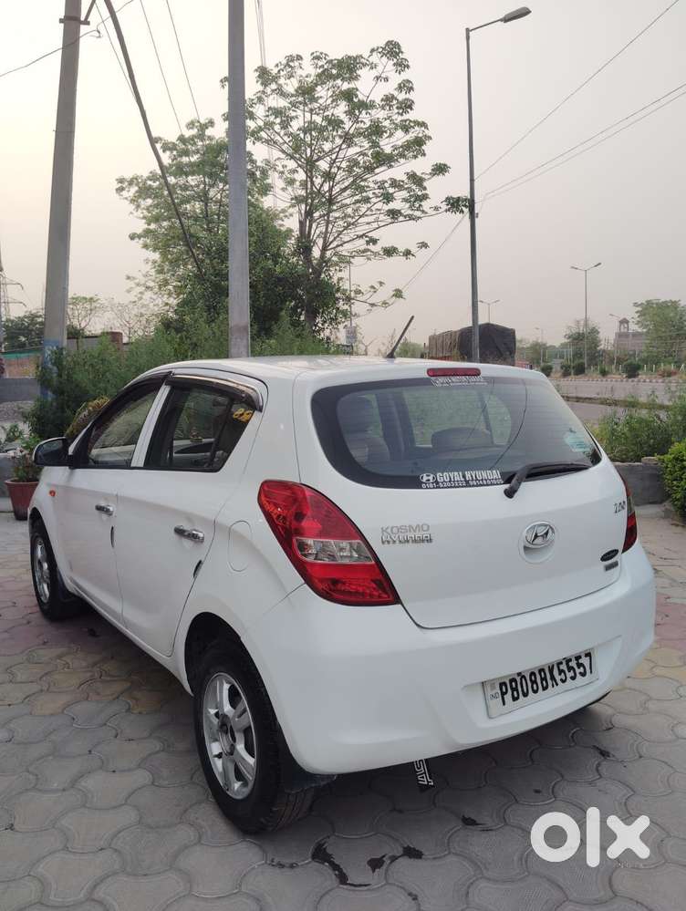 Hyundai I20 2009-2011 Asta, 2009, Petrol