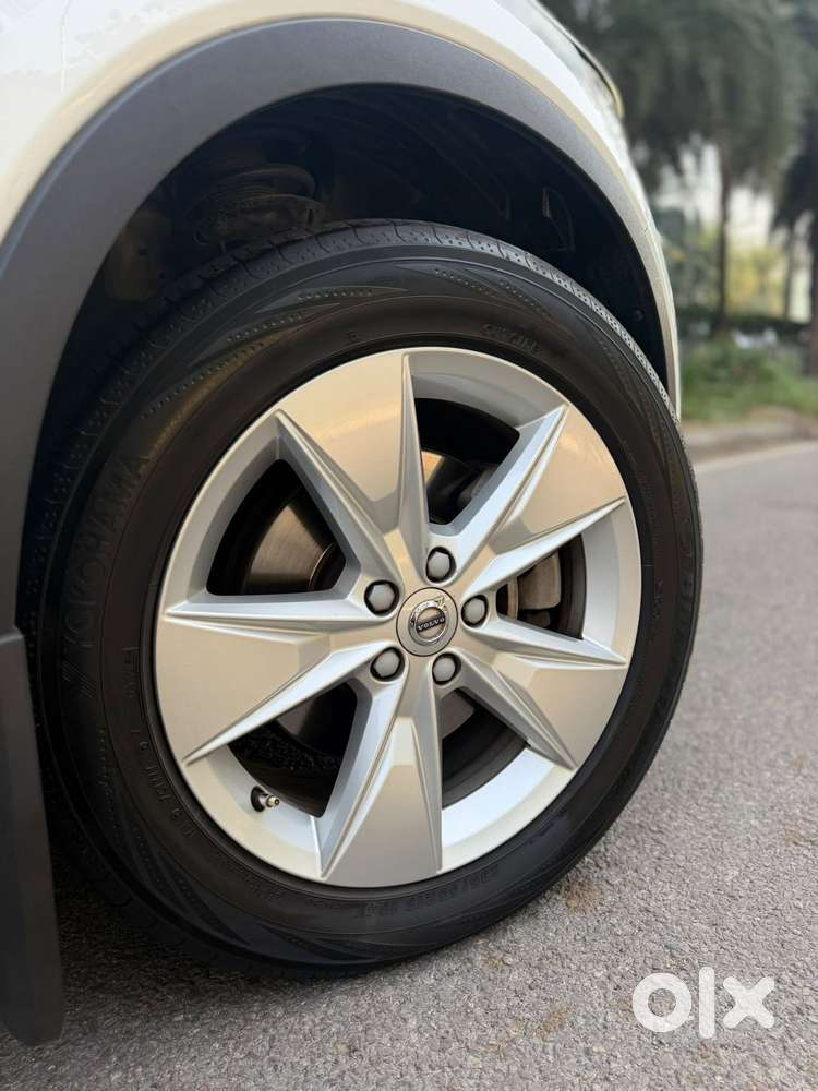 Volvo Xc40 D4 Inscription, 2022, Petrol