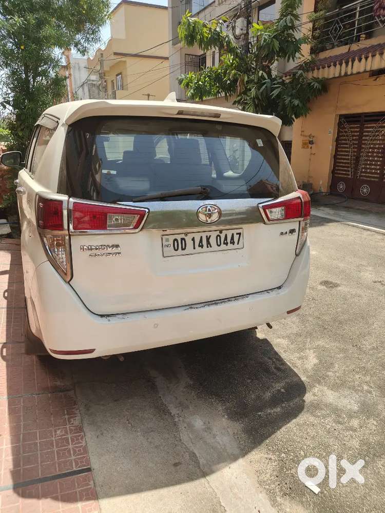 Toyota Innova Crysta 2018 Diesel 100000 Km Driven