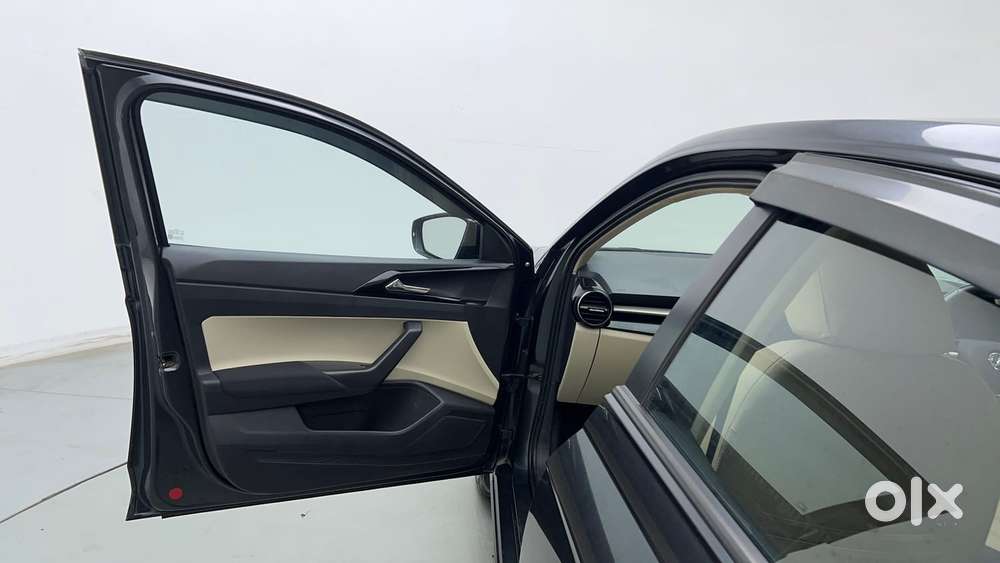 Skoda Slavia Ambition 1.0l Tsi Mt, 2022, Petrol