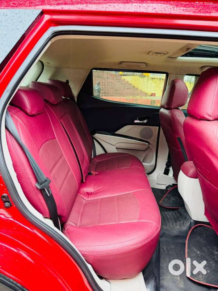 Mahindra Xuv300 W8 Amt Diesel, 2021, Diesel