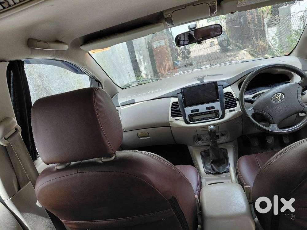Toyota Innova 2.5 V 7 Str, 2011, Diesel