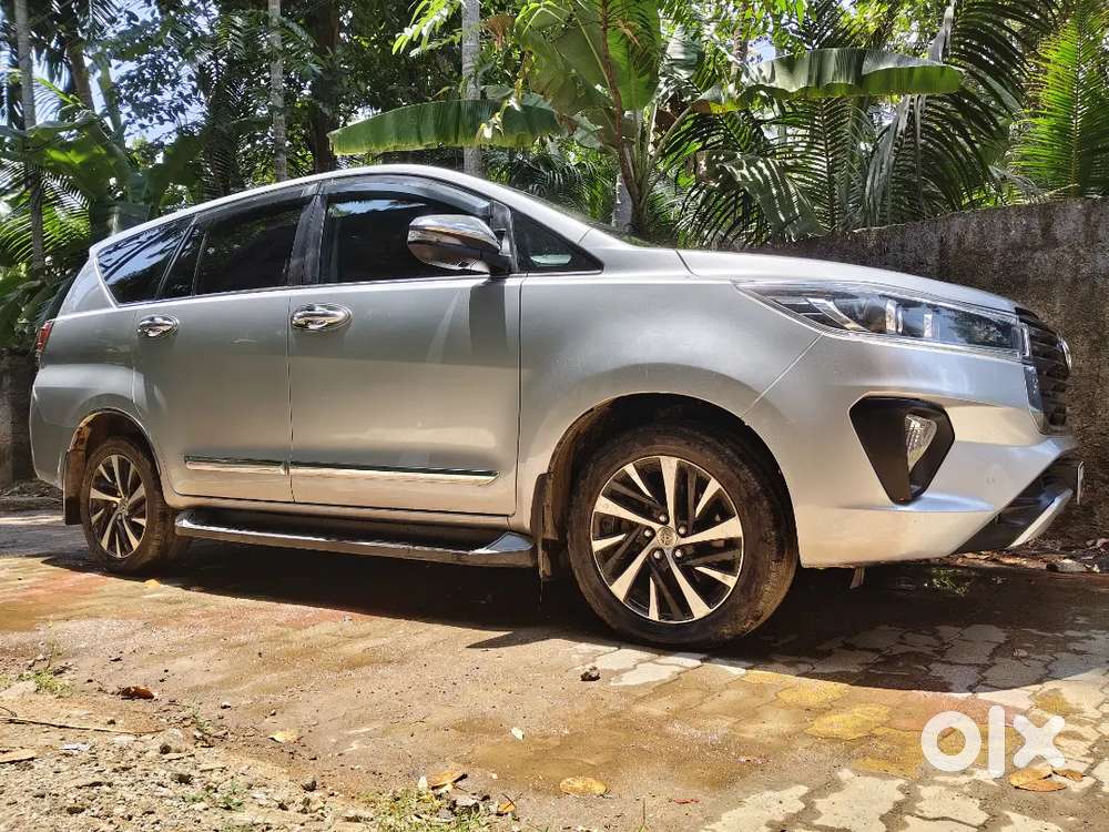 Toyota Innova Crysta