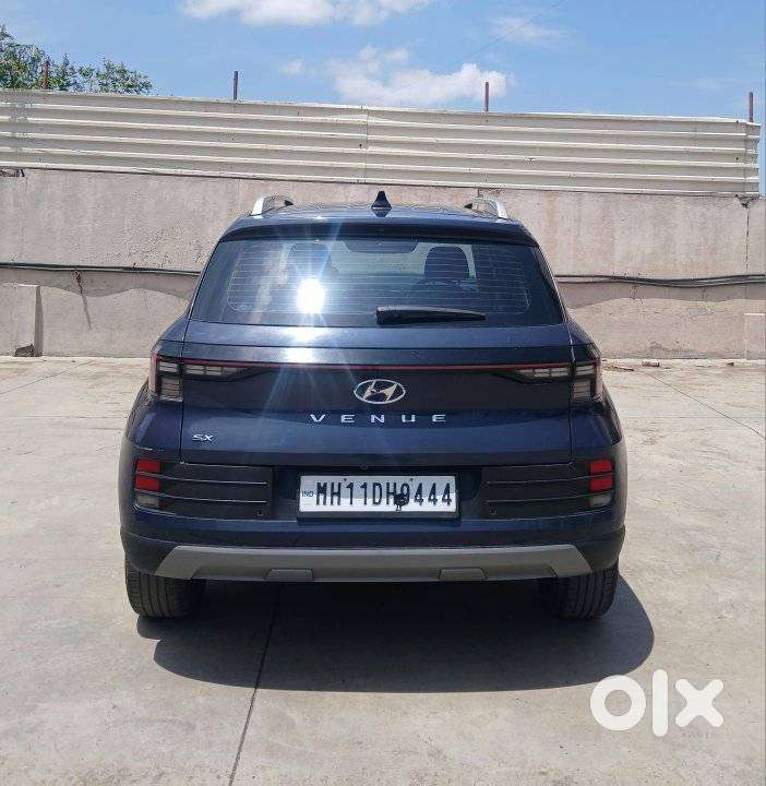 Hyundai Venue Sx Mt, 2023, Diesel
