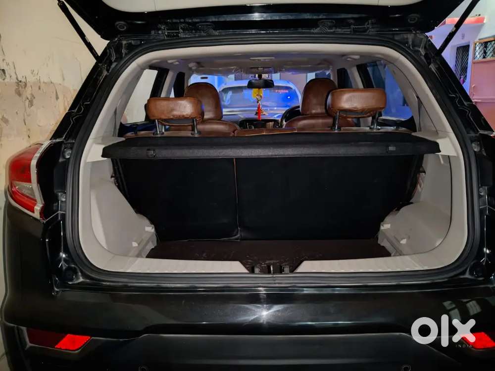 Mahindra Xuv300 W6 2023 Variant