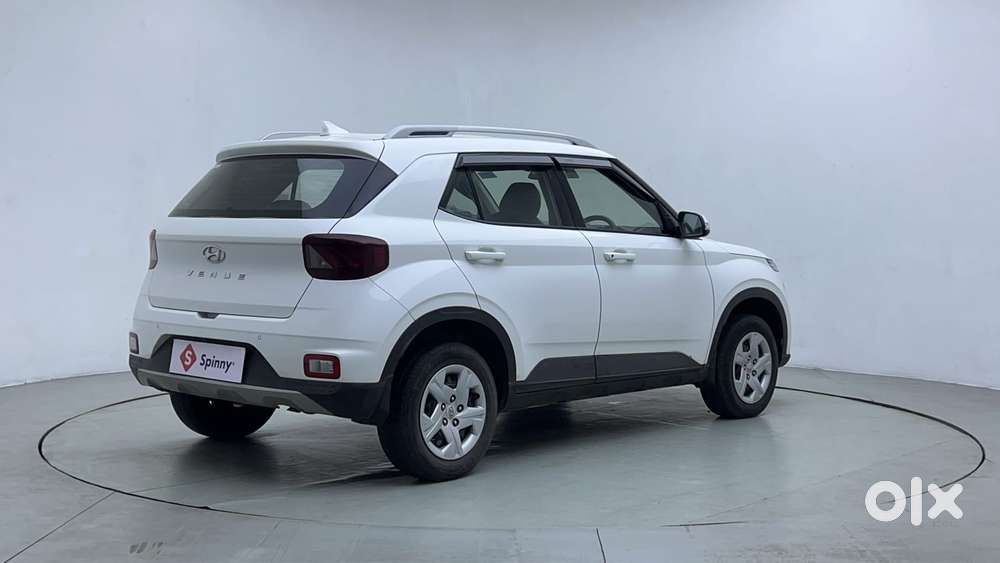 Hyundai Venue 1.2 S Plus, 2020, Petrol