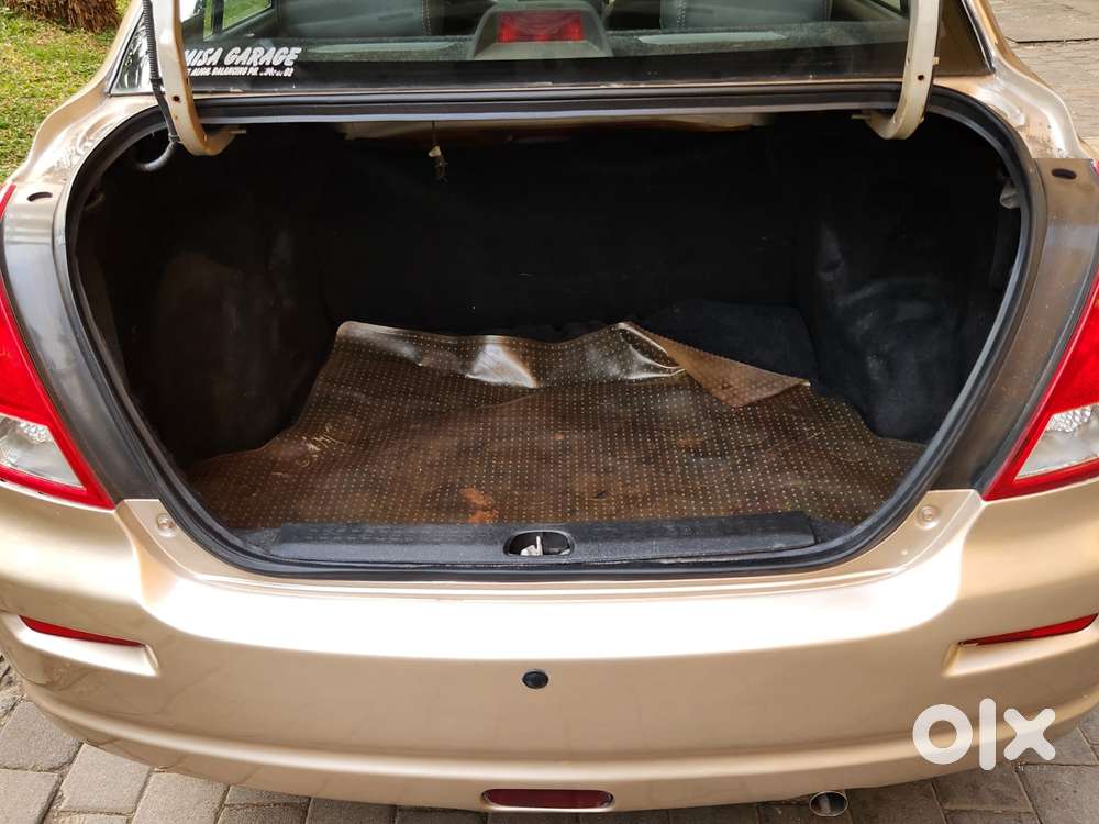 Maruti Suzuki Swift Dzire, 2011, Petrol