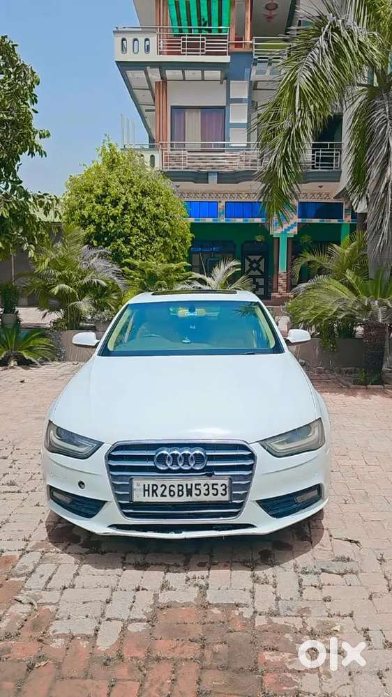 Audi A4 2012 Petrol 121000 Km Driven