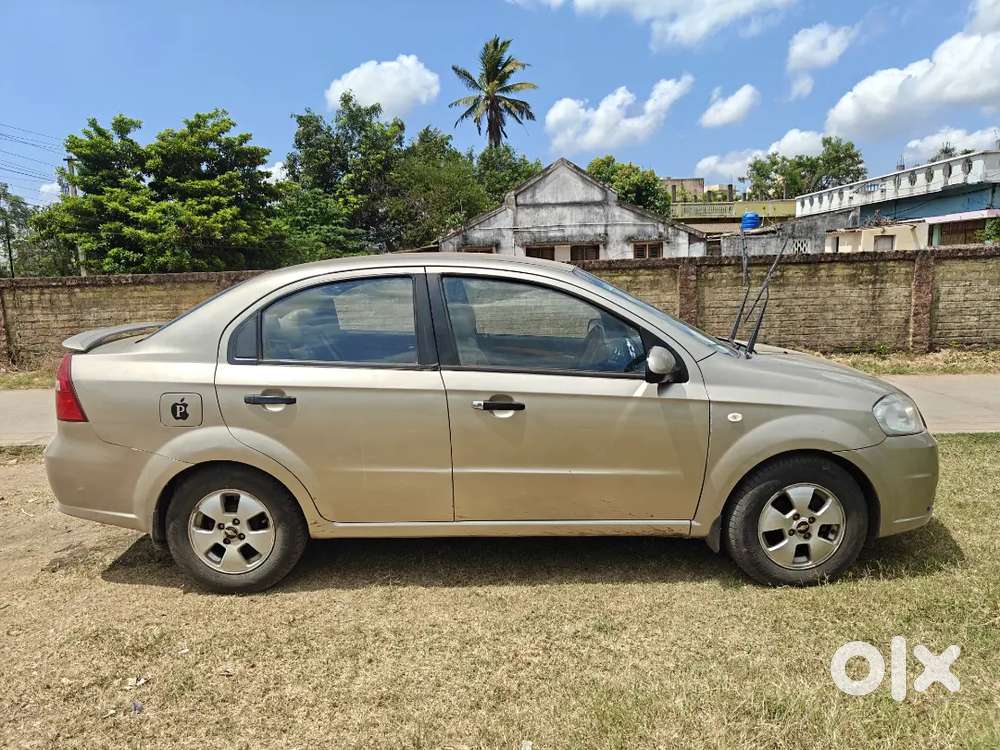 Chevrolet - Color - L Beige, Body Type- Saloon
