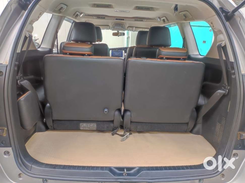 Toyota Innova Crysta 2.4 V 7 Str, 2017, Diesel