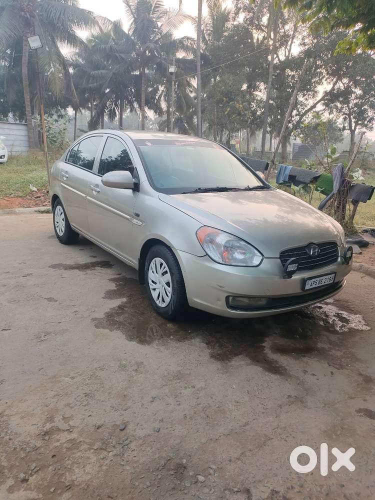 Car On Condition And 20 Mileage On  Highways