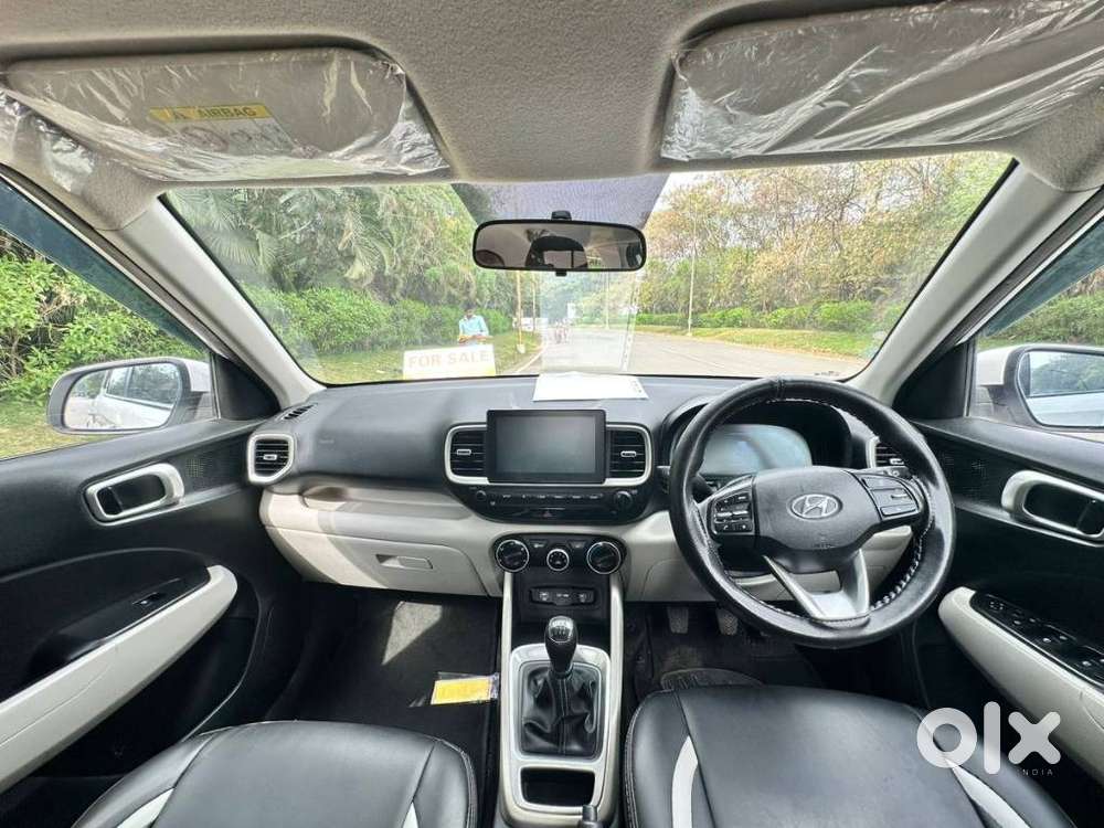 Hyundai Venue S (o) 1.0 Turbo Mt, 2022, Petrol