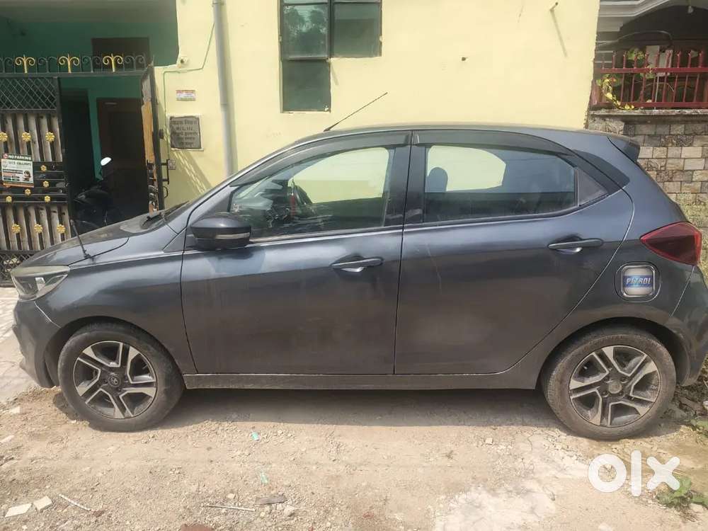 Tata Tiago 1.2 Liter Revetron Engine Top Model Xz+