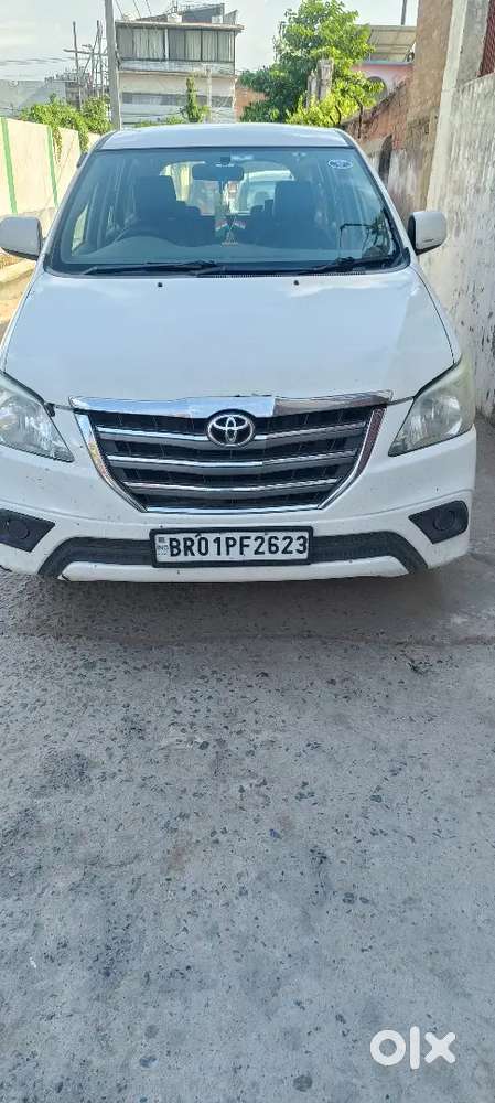 Toyota Innova Hycross 2014 Diesel Variant