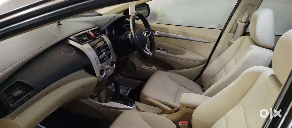 Honda City Petrol Automatic 2011 Variant