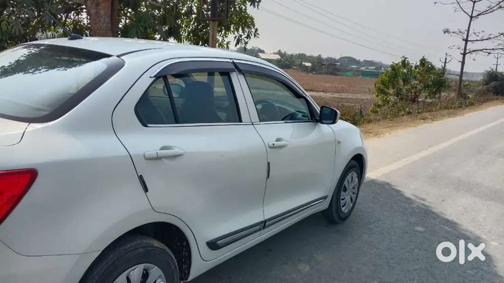 Maruti Suzuki Dzire 2020 Petrol 42000 Km Driven