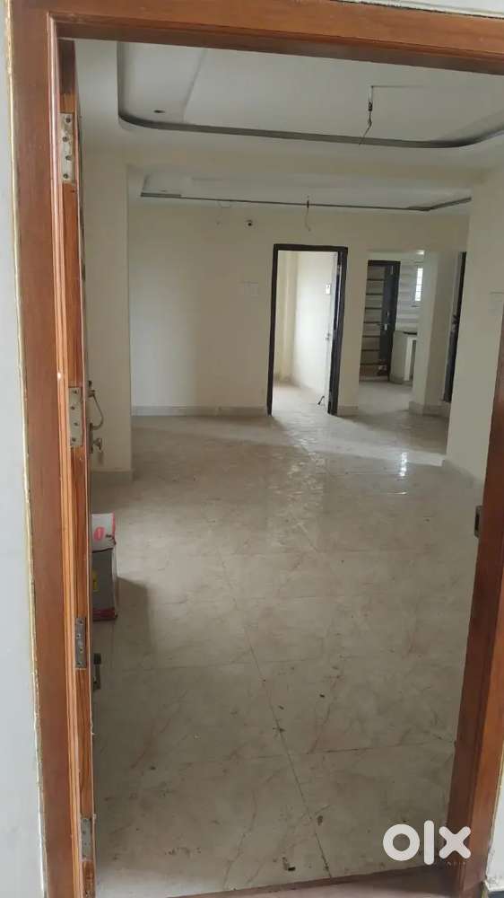 sujatha nagar 80 feet road Main Road 900 meters
