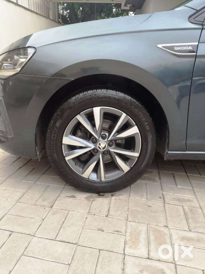 Skoda Octavia 1.8 Tsi Style At, 2022, Petrol