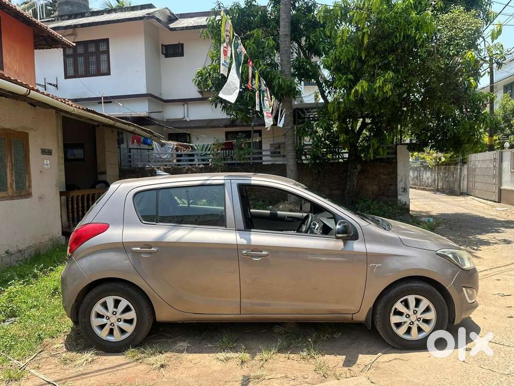 Urgent Sale Hyundai I20 Sportz Petrol 2013