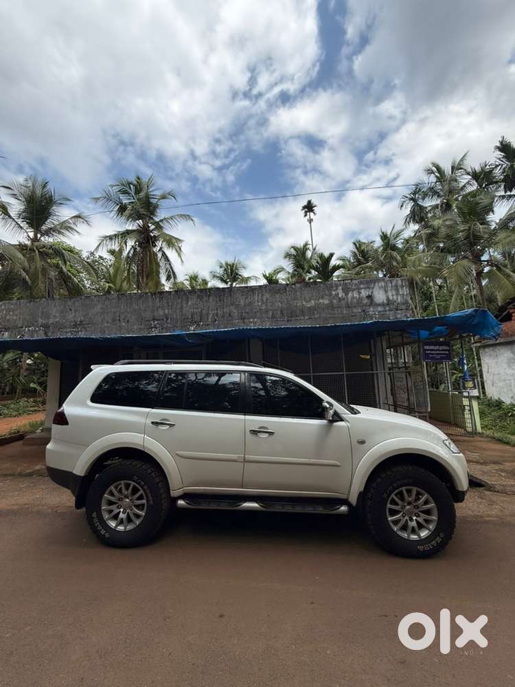 Mitsubishi Pajero Sport 2012 Diesel Car