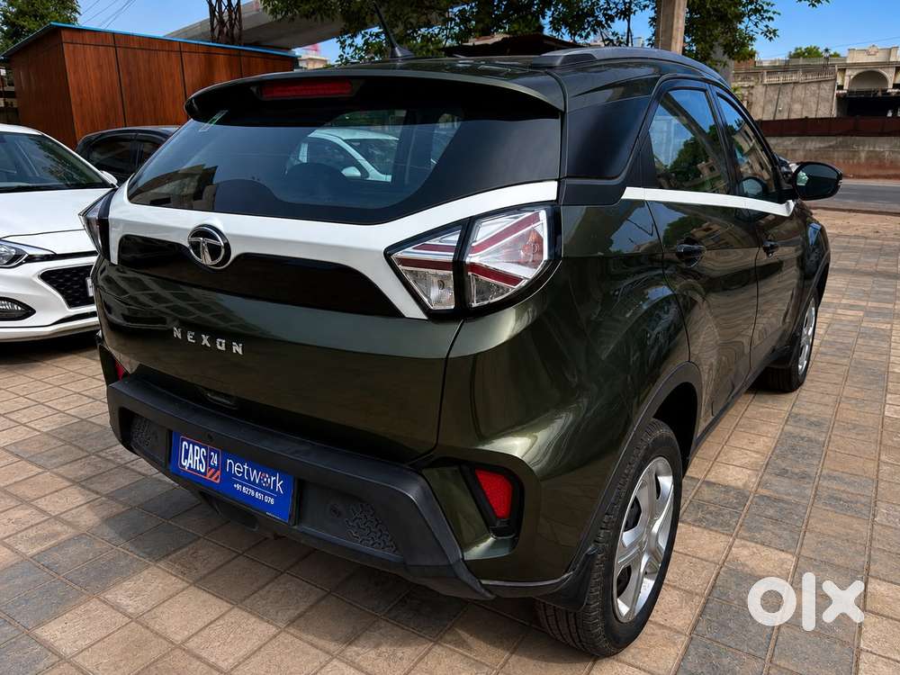 Tata Nexon 1.2 Revotron Xm (s), 2023, Petrol