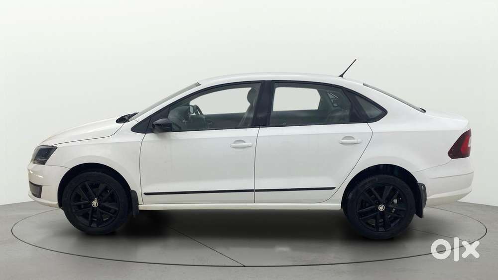 Skoda Rapid 1.0 Ambition TSI, 2020, Petrol