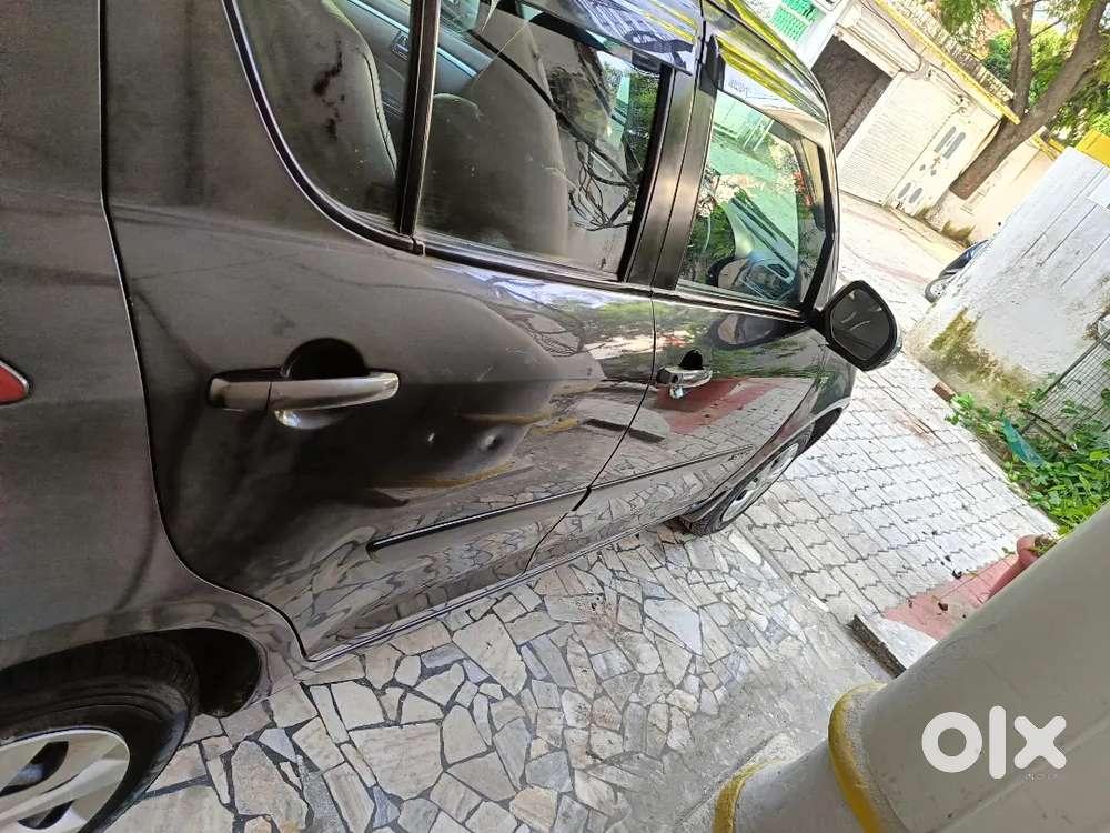Swift 2015 Maruti Suzuki First Owner New Tyres New Battery