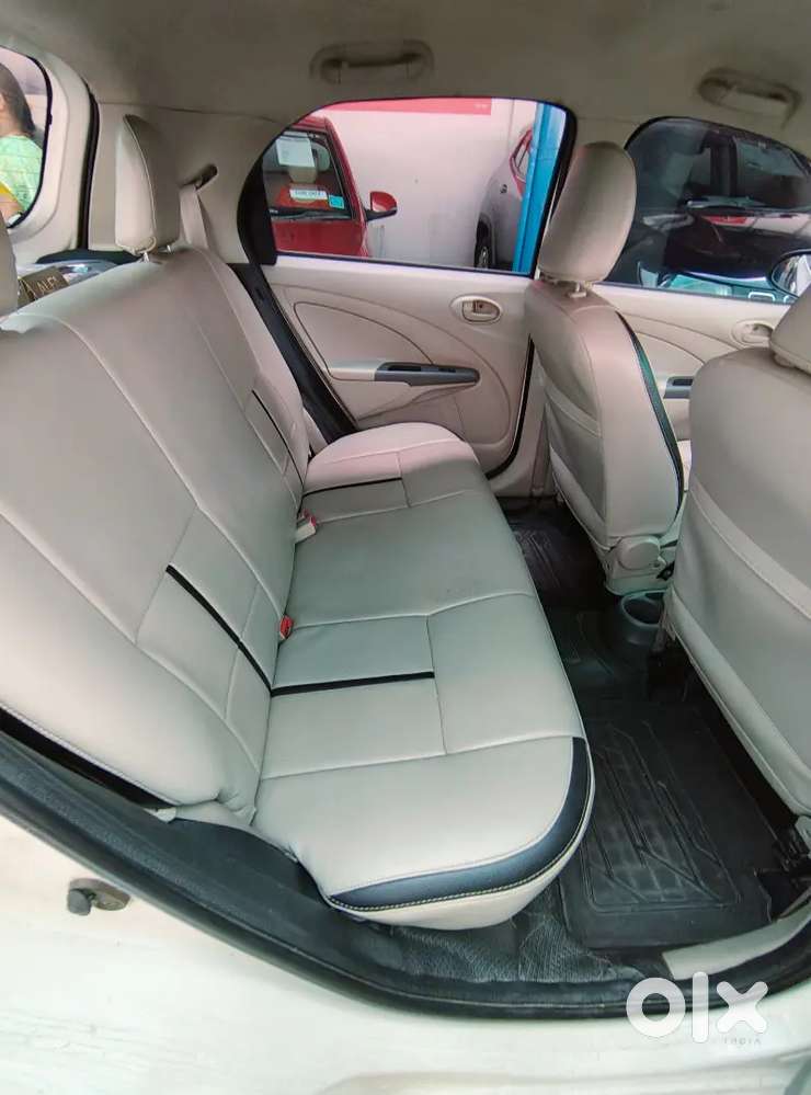 Toyota Etios Liva 2015