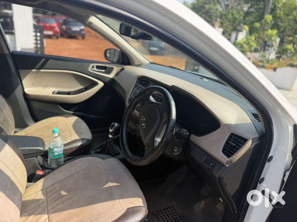 Hyundai I20 Sportz 1.2 Bs-iv, 2015, Petrol