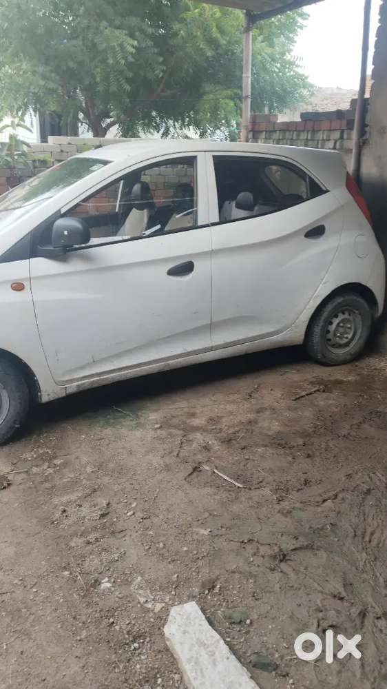 Hyundai Eon 2015 Petrol Well Maintained
