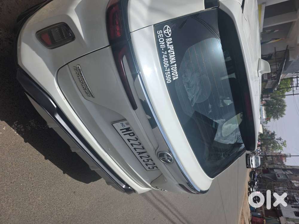 Toyota Urban Cruiser Hyryder 2022 Petrol 118000 Km Driven