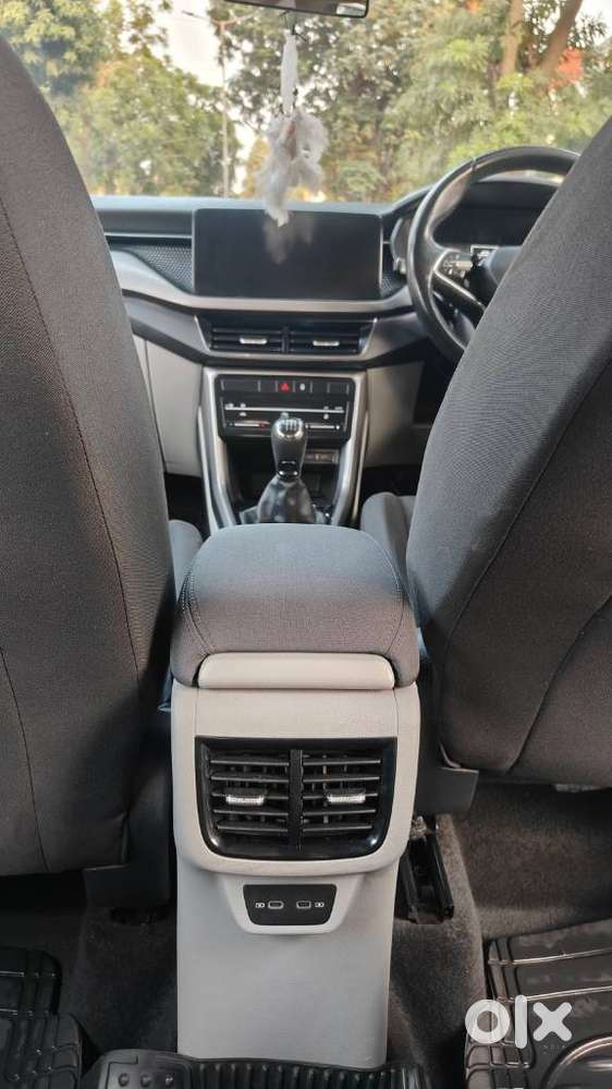 Skoda Kushaq 1.0 Tsi Ambition, 2021, Petrol