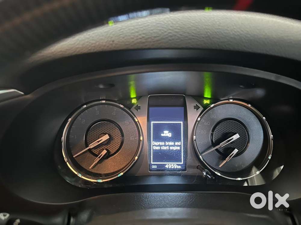 Toyota Hilux Black Edition Diesel Automatic 2025