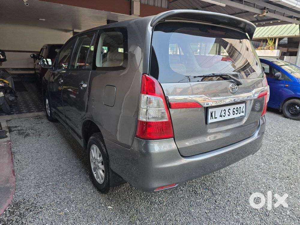 Toyota Innova 2.5 V 7 Str, 2014, Diesel