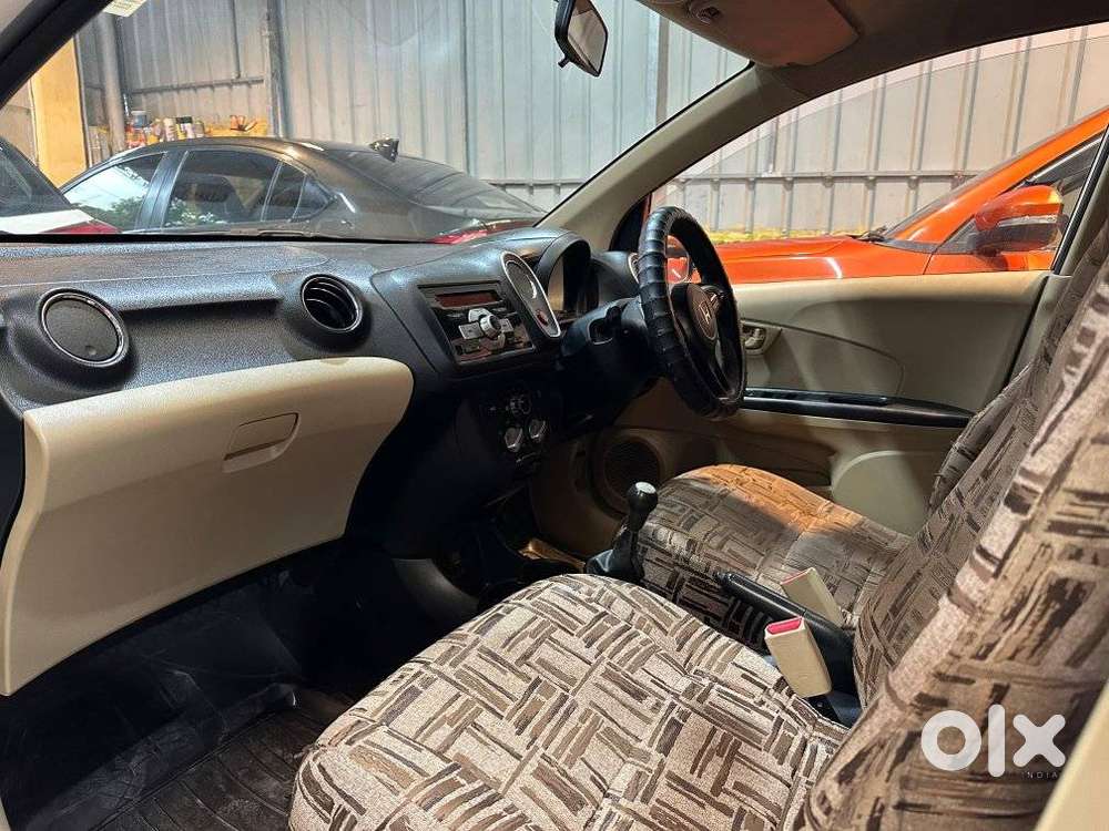 Honda Mobilio 1.5 S I-vtec Mt, 2016, Petrol