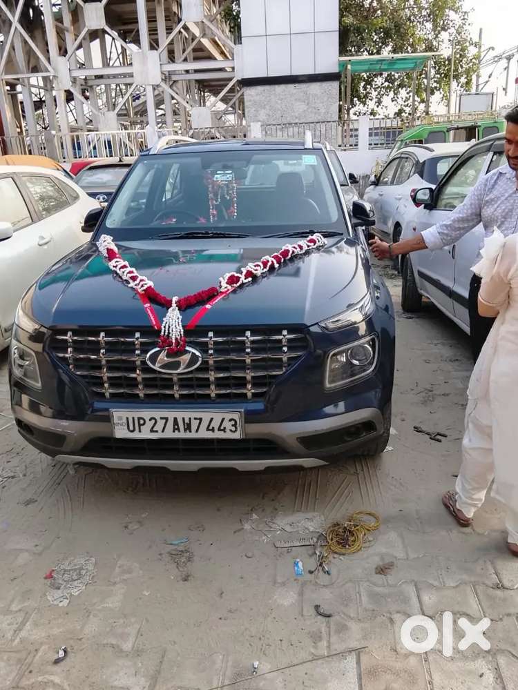Hyundai Venue 2020 Petrol Well Maintained