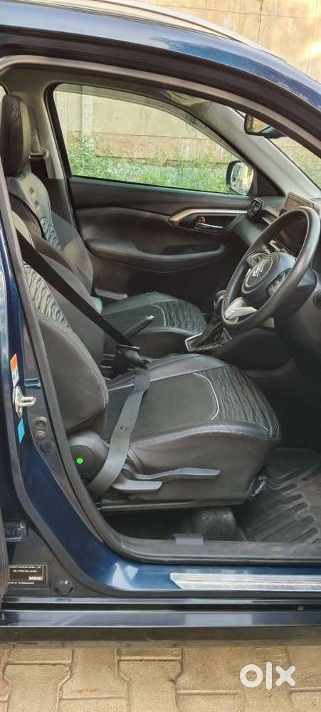 Maruti Suzuki Grand Vitara 1.5 Zeta Smart Hybrid At, 2023, Petrol